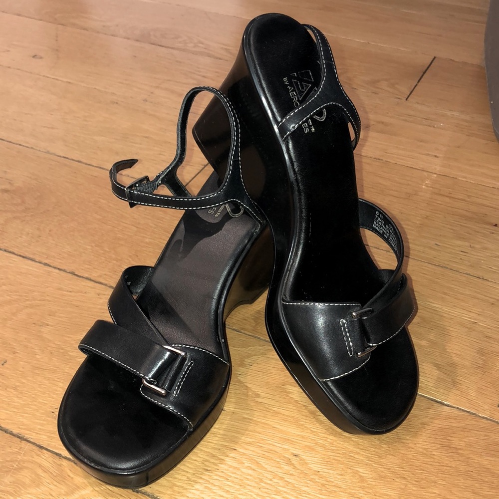 Black strappy wedge sandels size 6